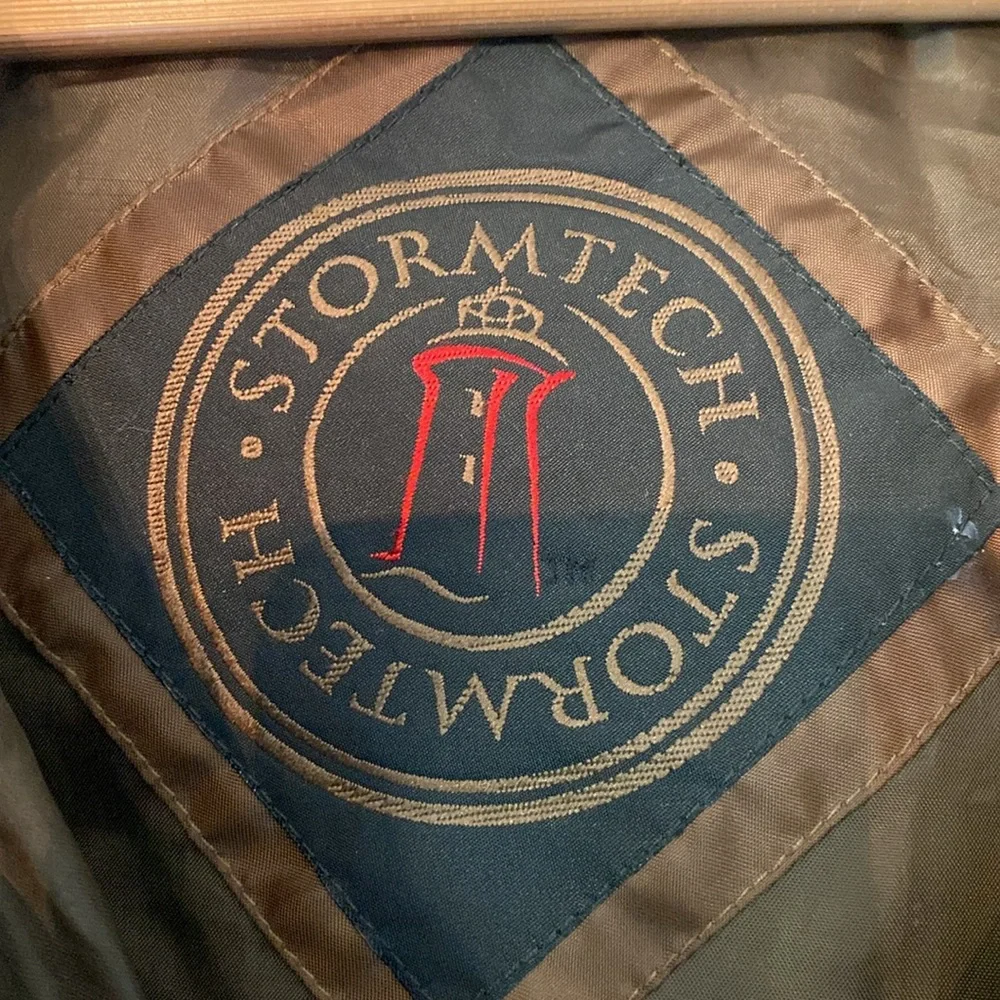 StormTech Brown and Dark Navy Coat - Picture 3 of 5